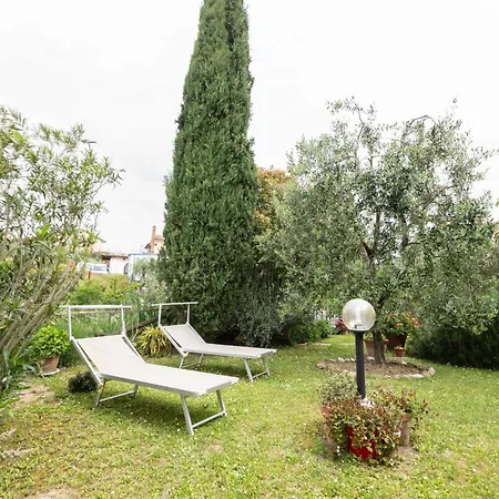 Casa Leonardo, Montaione, Mura بيت للعطل *