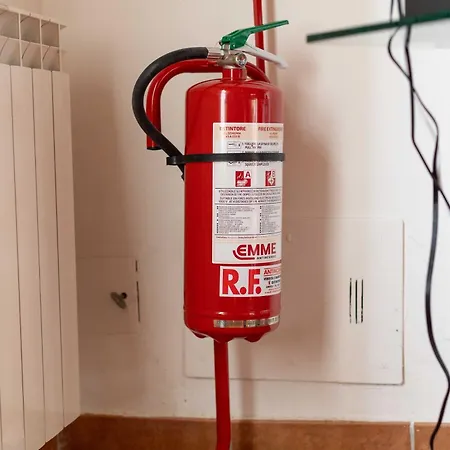 Casa Leonardo, Montaione, Mura بيت للعطل