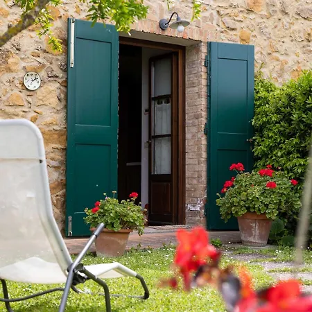 بيت للعطل Casa Leonardo, Montaione, Mura مونتايون